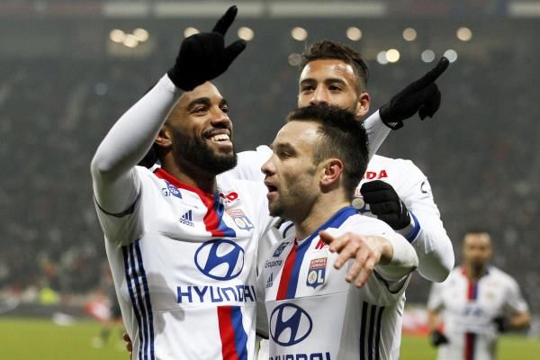 2017-01-22t220207z_339517528_lr1ed1m1p77h2_rtrmadp_3_soccer-france_reuters