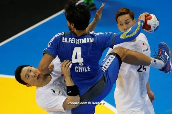 ?i=albums%2fmatches%2f1119561%2f2017-01-23t154221z_951897891_rc1ec0a59590_rtrmadp_3_handball-world_reuters