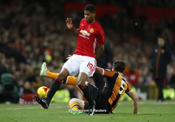 ?i=albums%2fmatches%2f1421865%2f2017-01-10t203635z_127082195_mt1aci14723608_rtrmadp_3_soccer-england-mun-hul_reuters