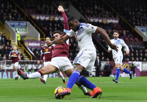 2016-12-31t151017z_126198617_mt1aci14714128_rtrmadp_3_soccer-england-bur-sun_reuters