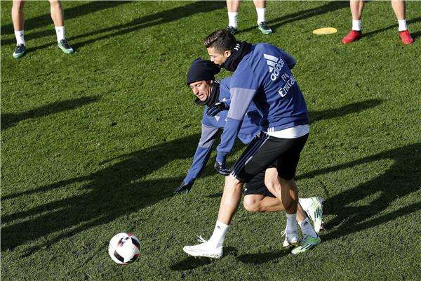 كوينتراو ورونالدو خلال التدريبات