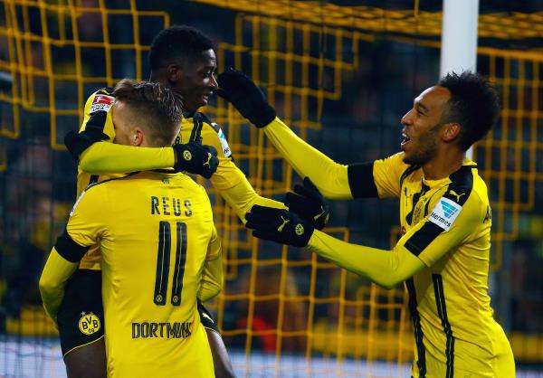 ماركو رويس مع زملائه في بوروسيا دورتموند