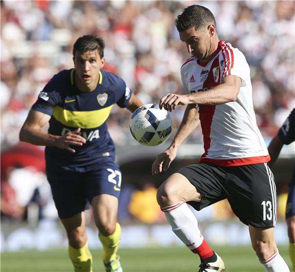 جانب من لقاء سابق بين الفريقين