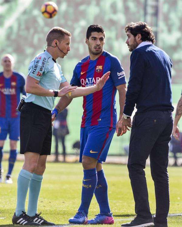 20170129-636212929772329444w_efe