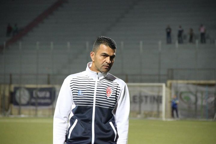 أيمن صندوقة 