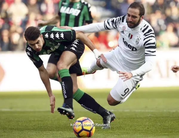 ?i=reuters%2f2017-01-29%2f2017-01-29t143148z_338502273_lr1ed1t14cnzd_rtrmadp_3_soccer-italy_reuters