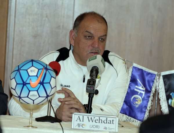 حمد يتحدث في المؤتمر