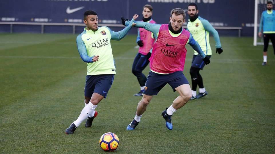 رافينيا فى تدريبات اليوم 