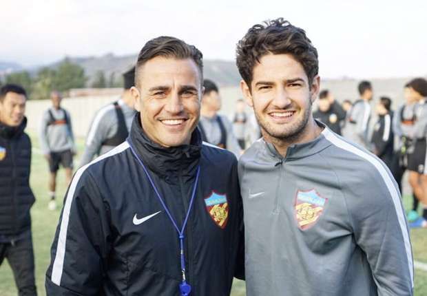 fabio-cannavaro-alexandre-pato-tianjin-quanjian_1i27jnnmv2qie16vhopxzwkaya