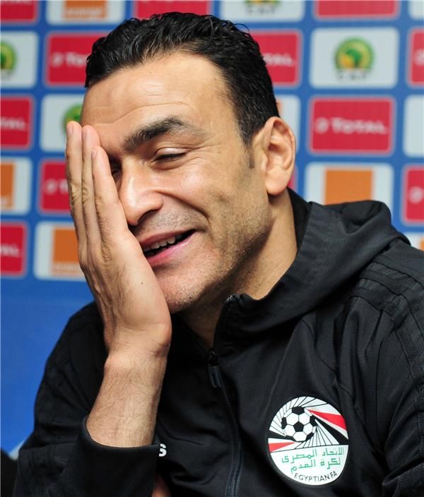 عصام الحضري