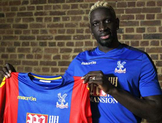 ساكو يرفع قميص كريستال بالاس