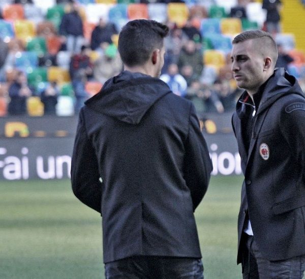 دولوفيو - يمين