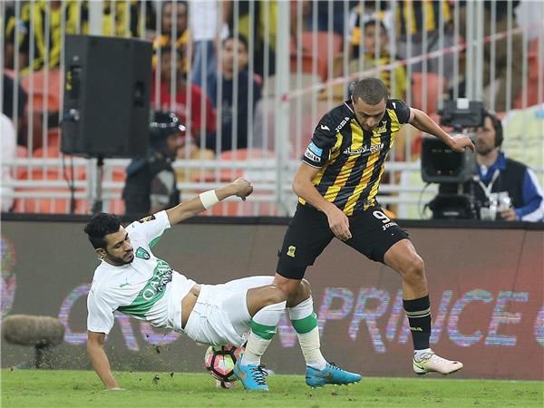 جانب من مباراة سابقة بين الفريقين