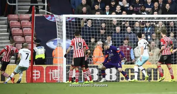 ?i=reuters%2f2017-02-04%2f2017-02-04t161104z_129226264_mt1aci14746232_rtrmadp_3_soccer-england-sou-whu_reuters