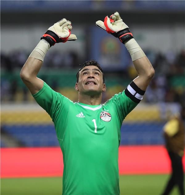 عصام الحضري