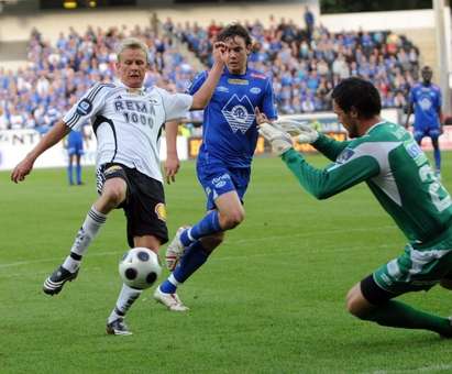 جانب من مباراة فريقي روزنبورغ ومولده التي جرت هذا اليوم