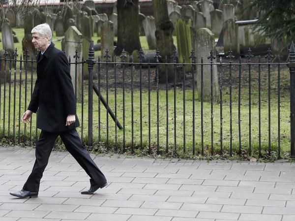 هل ينهي فينجر مشواره مع أرسنال