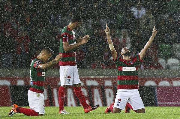 لاعبو ماريتيمو