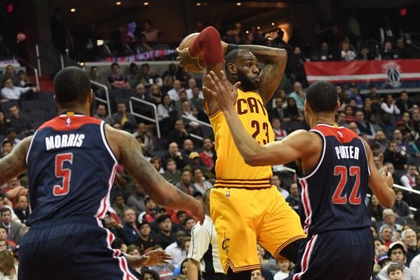 2017-02-07t012057z_891495386_nocid_rtrmadp_3_nba-cleveland-cavaliers-at-washington-wizards_reuters