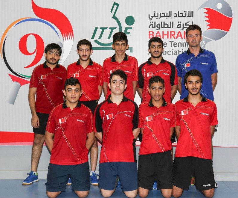 لاعبو منتخب البحرين