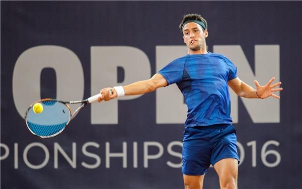 الأرجنتيني نيكولاس كيكر