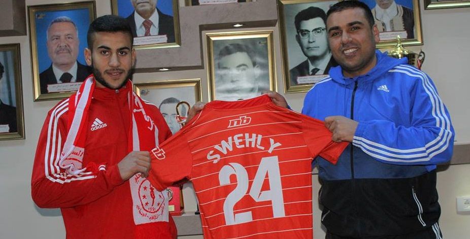 أثناء تقديم اللاعب