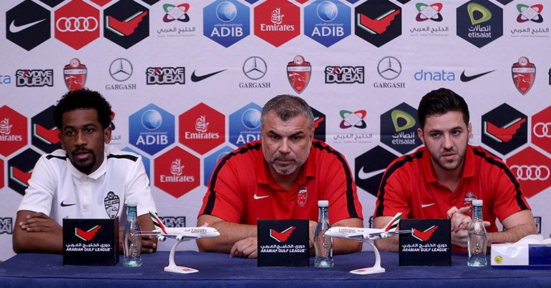  اولاريو كوزمين من المؤتمر الصحفي