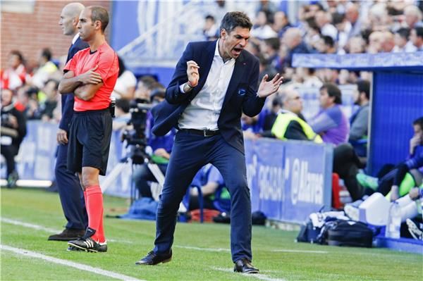 مدرب ألافيس