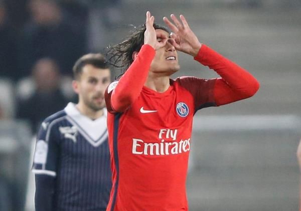 فرحة ادينسون كافاني بهدفه اليوم