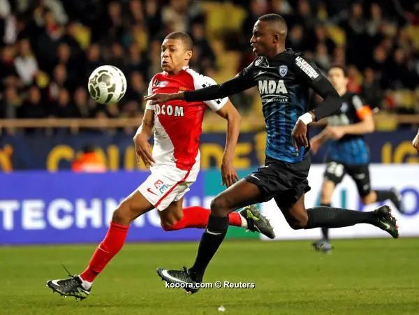 ?i=reuters%2f2017-01-25%2f2017-01-25t204530z_1633506707_rc1b03fdbc60_rtrmadp_3_soccer-france_reuters