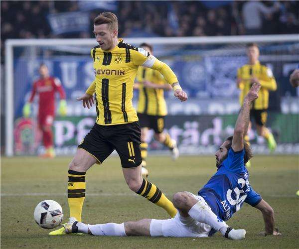 رويس خلال المباراة