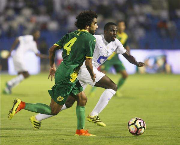 من مواجهة سابقة بين الهلال والخليج