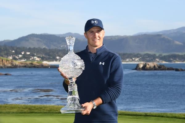 2017-02-12t235420z_56875713_nocid_rtrmadp_3_pga-at-t-pebble-beach-pro-am-final-round_reuters