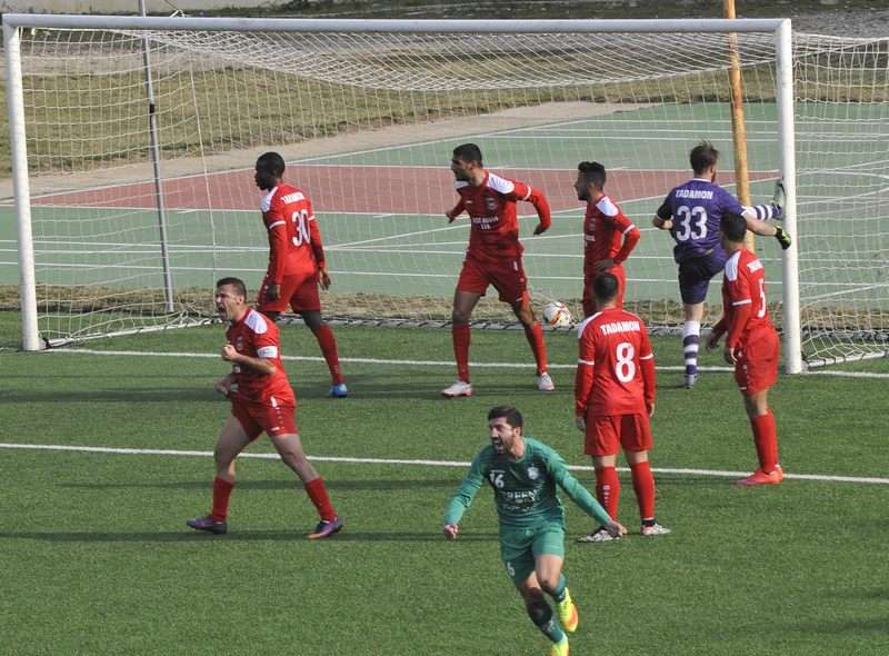 شبريكو محتفلاً بتسجيله في مرمى التضامن