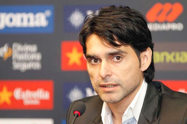 روبرت أيالا