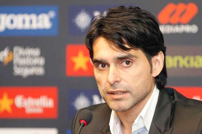 روبرت أيالا