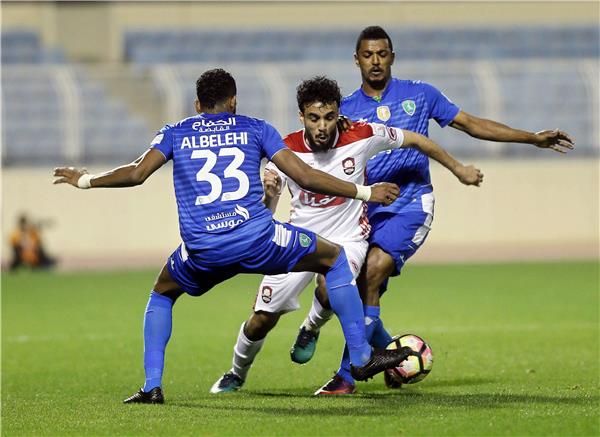 لقطة من مباريات الفتح في الدوري السعودي