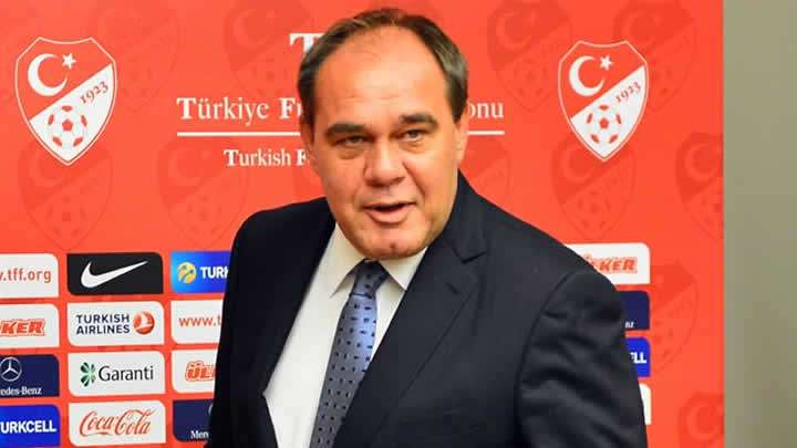 يلدريم دمير أورن رئيس الاتحاد التركي لكرة القدم
