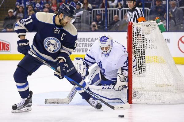 جانب من مباراة تورونتو مابل ليفز وكولومبوس بلو جاكتس