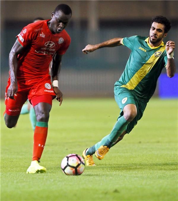 الكاميروني أمينو بوبا