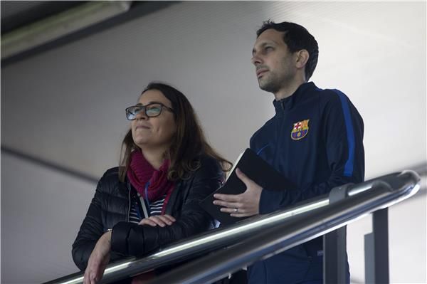 الساحر يتابع تدريبات الفريق الكتالوني