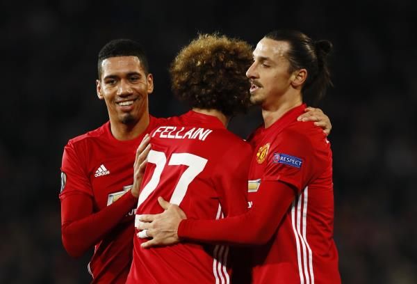 هل يحقق مانشستر يونايتد رغبة سمولينج؟