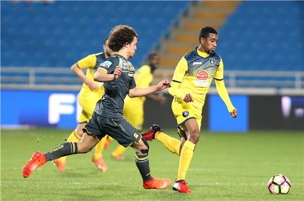 لقطة من مباريات الدوري السعودي