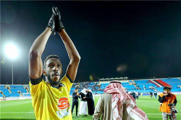 طلال العبسي يثق في أداء فريقه