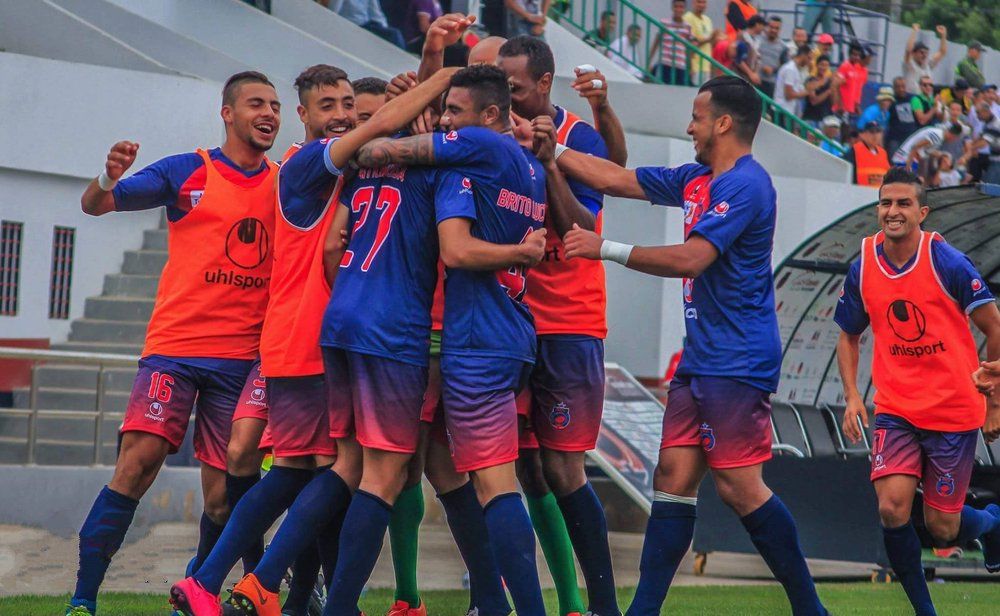 لاعبو أولمبيك أسفي 