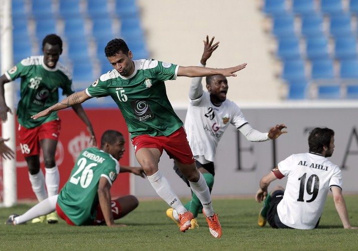 توريس يعاني من كدمة