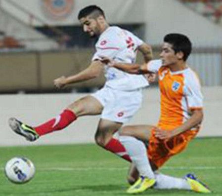 جانب من لقاء سابق بين الفريقين