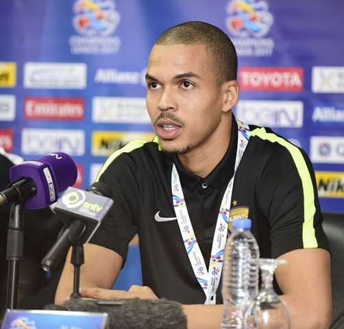 إسماعيل أحمد خلال المؤتمر الصحفي