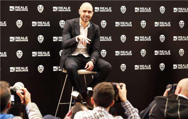 زازا من المؤتمر الصحفي