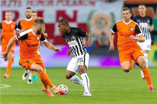 إيفرتون لويز